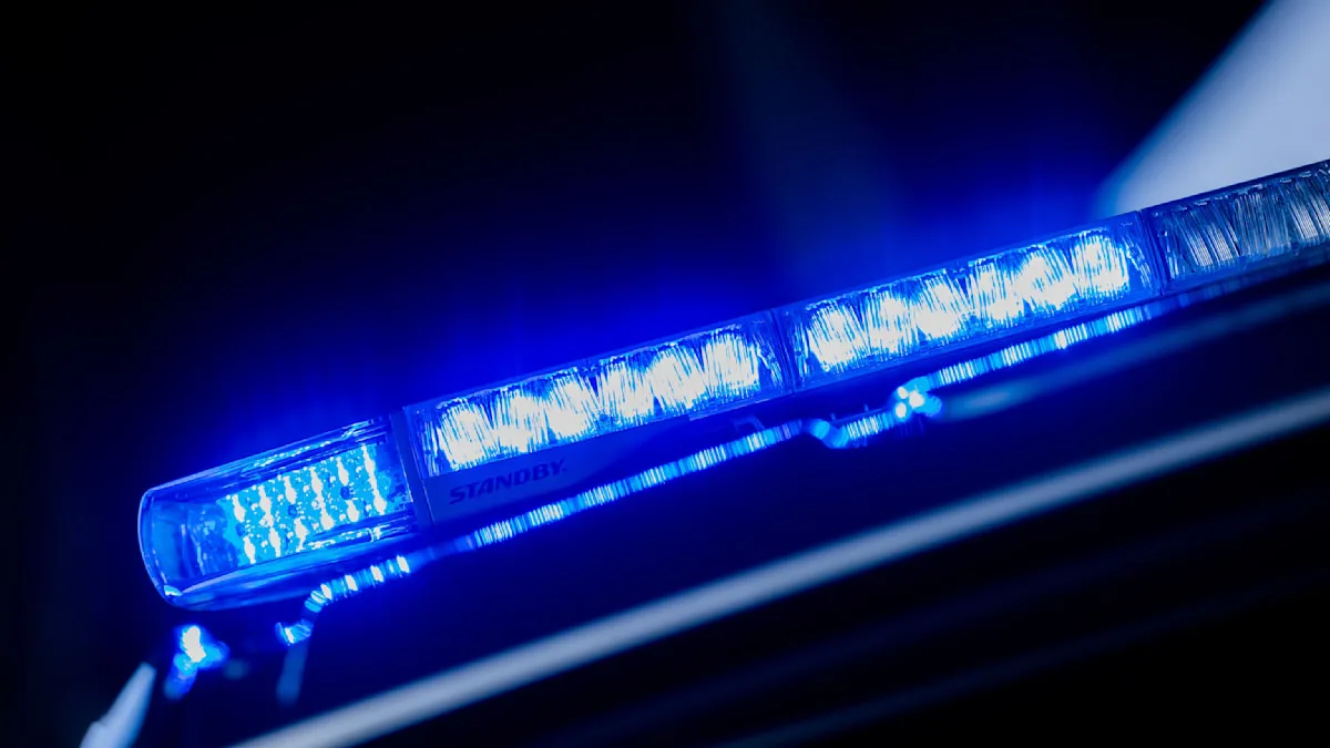 Mann durch mehrere Schüsse verletzt – Polizei nimmt Verdächtigen fest