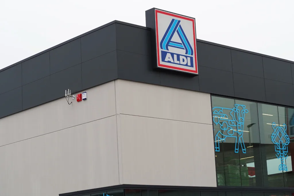 Llega a Aldi, el 14 de octubre, el exprimidor recargable para preparar zumos naturales