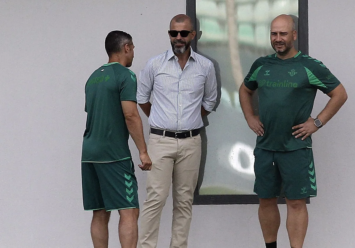 Las seis operaciones pendientes del Betis a dos semanas para el cierre del mercado