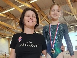 « Ce n’est pas un choix contre la France » : à 11 ans, la jeune gymnaste Émeline Le Rouzic va s’exiler au Qatar