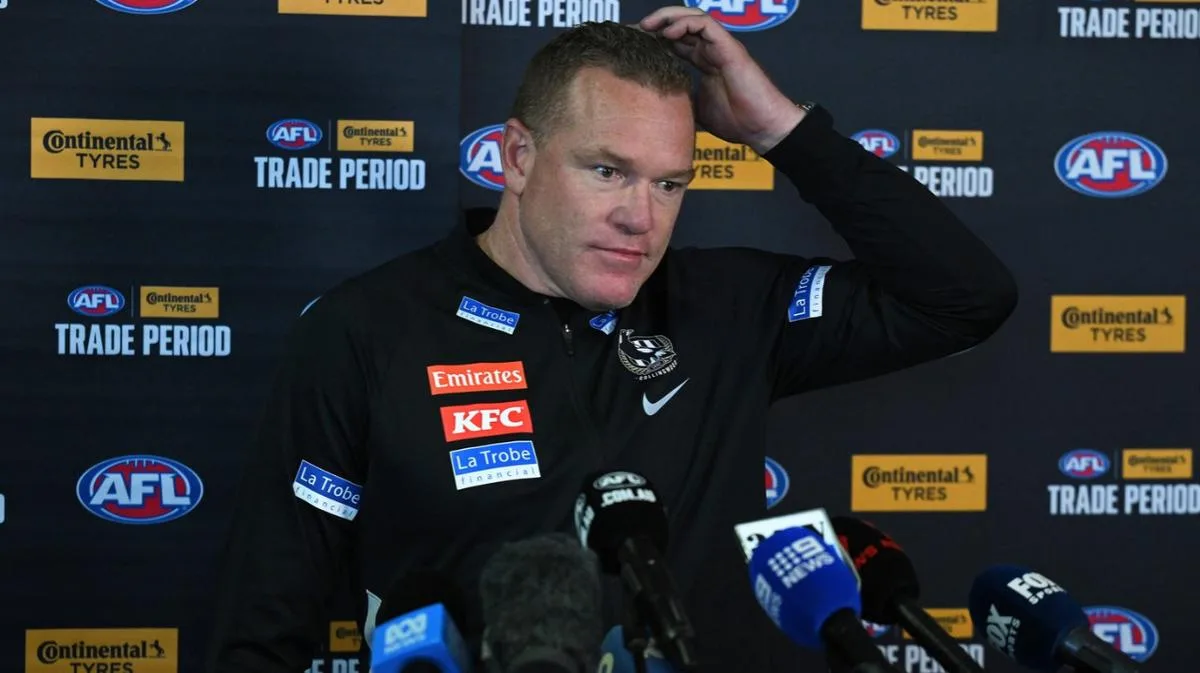 Collingwood list manager Justin Leppitsch makes awkward ‘slip of the tongue’ on Jordan De Goey negotiations