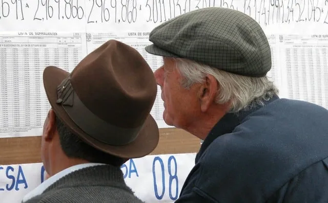 Tras la aprobación de la Corte a la reforma pensional, quienes queden fuera del régimen de transición pagarían hasta $437.700 más al mes: esta es la razón