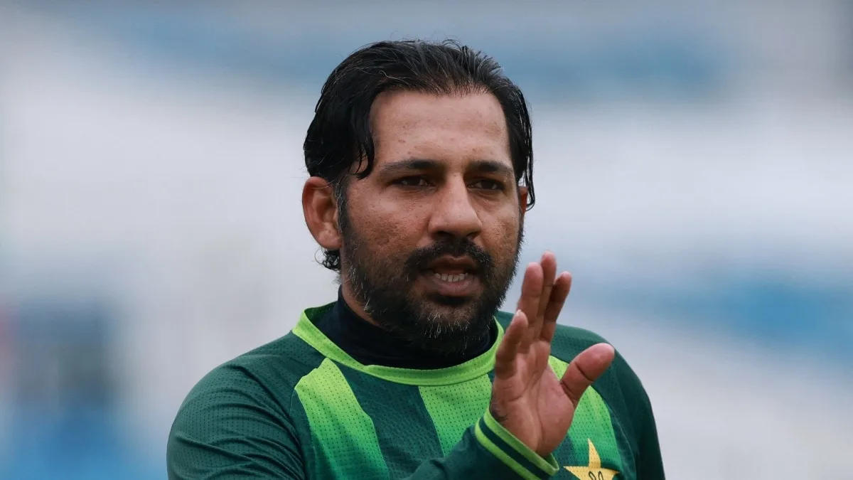 Pak coach Sarfaraz Ahmed denies players knew of England tour boycott threat