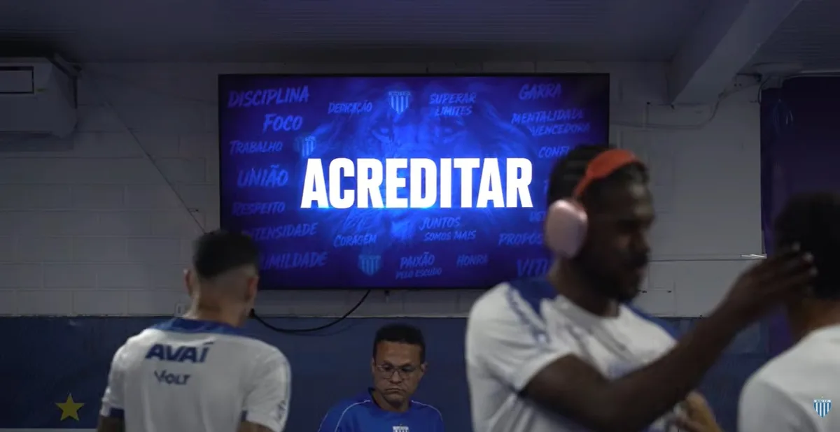 Ted Lasso no Avaí? Clube usa palavra de motivação no vestiário antes da vitória contra o Sport