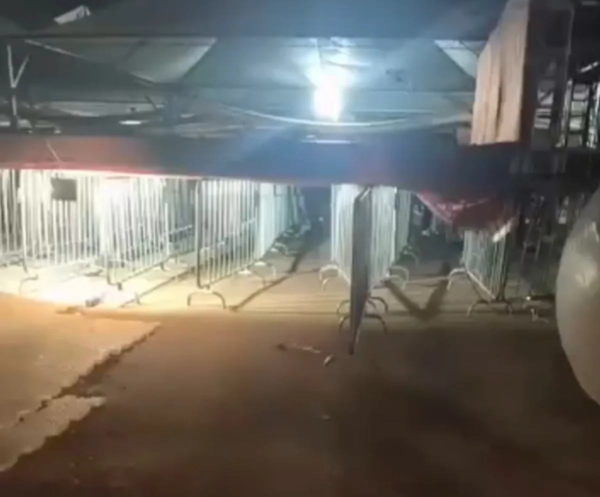Vendaval derruba estruturas, e 13 pessoas ficam feridas em festival sertanejo em MG
