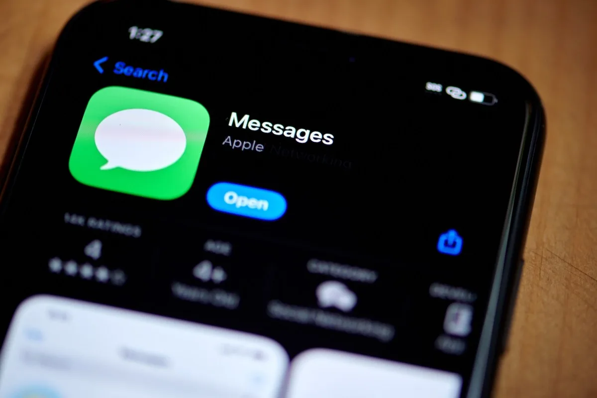 ChatGPT can now send texts for you with new Apple Messages plug-in