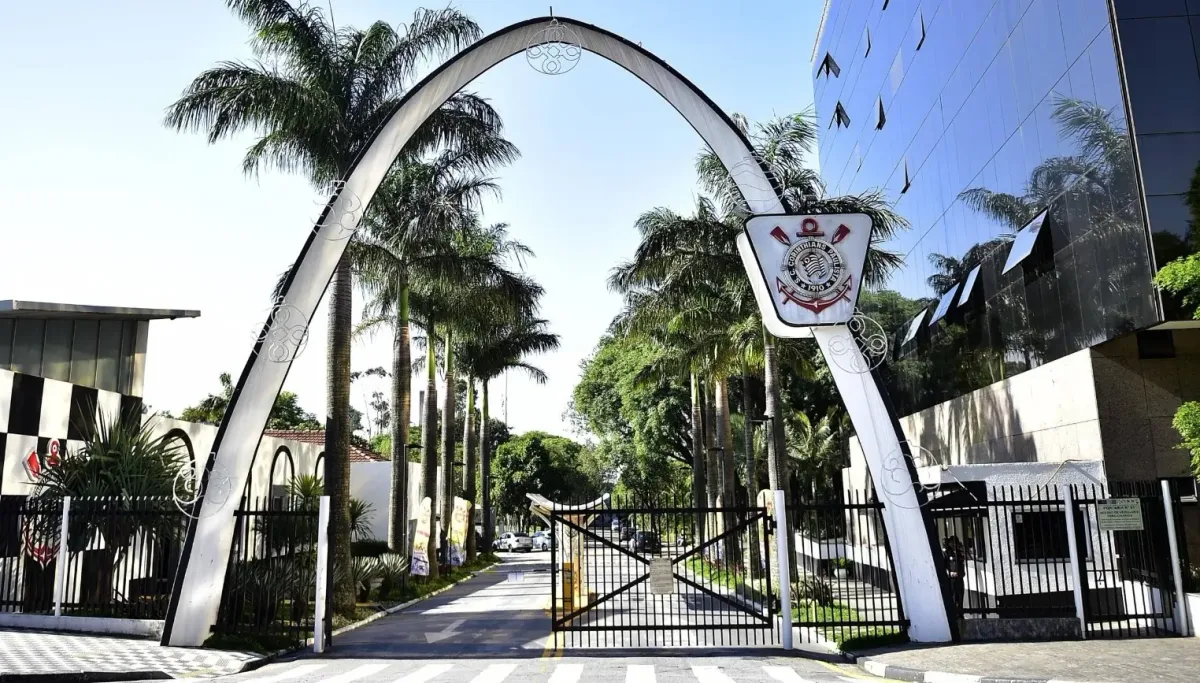 Justiça determina fim de direito vitalício no Conselho do Corinthians