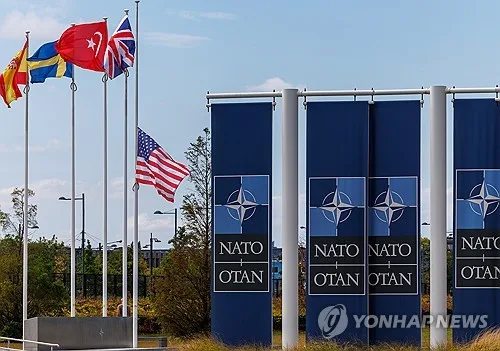 극우도 극좌도…프랑스 대선 선두 주자들 '나토 회의론'