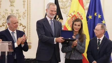 Felipe VI asegura que la soberanía e integridad de Ceuta "no son negociables" y defiende mantener "una buena relación" con Marruecos