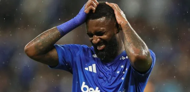 Flamengo e Gerson se reencontram após litígio e em meio à briga de R$ 42 mi