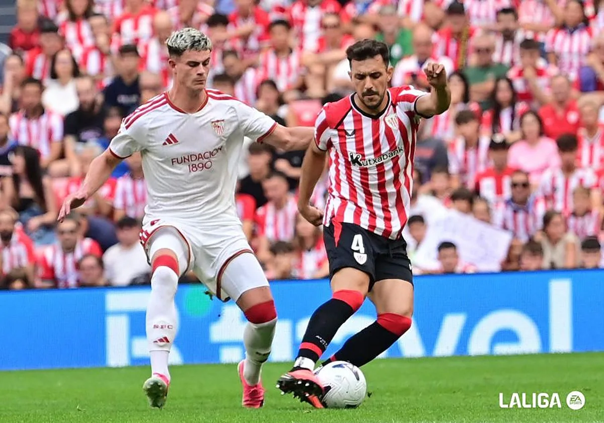 El trabajo silencioso de Robbie Ure en su primera titularidad con el Sevilla FC