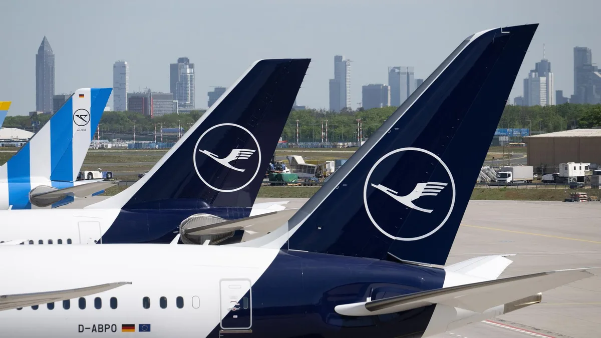 Flughafen Frankfurt: Lufthansa bereitet sich auf Kerosin-Mangel vor