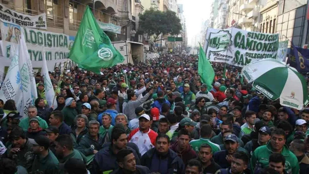 La reforma laboral baja a los convenios: el Gobierno homologó un acuerdo clave para la caja de los sindicatos