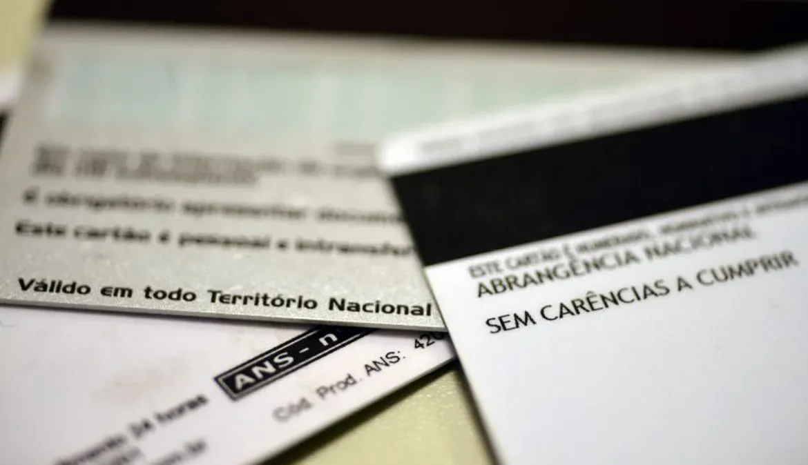 Fatos, provas e incompatibilidade cronológica no ‘falso coletivo’