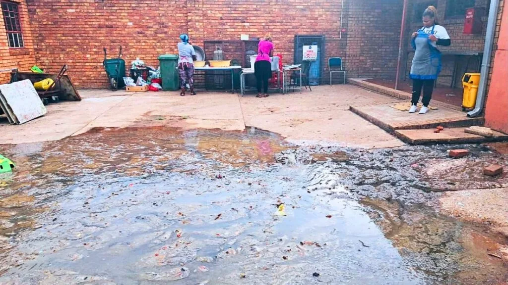 Learners and kitchen staff fall sick as sewage surrounds Soshanguve school feeding scheme