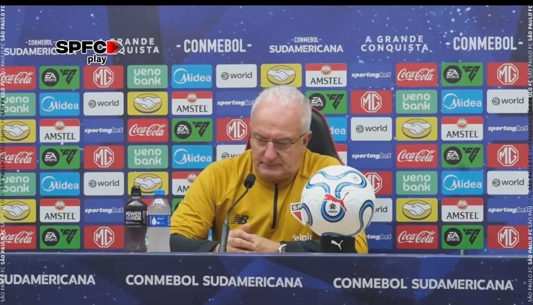 Dorival precisa dizer o nome dos covardes