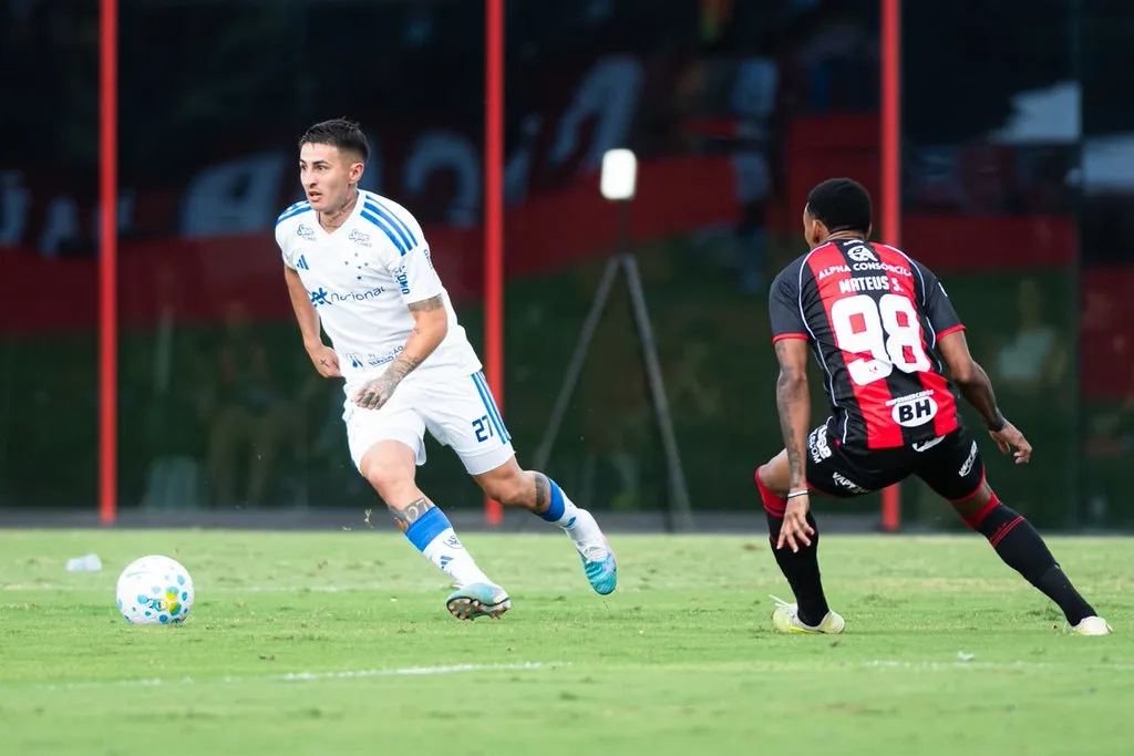 Vitória perde 12 pontos na Série A após ficar na frente do placar