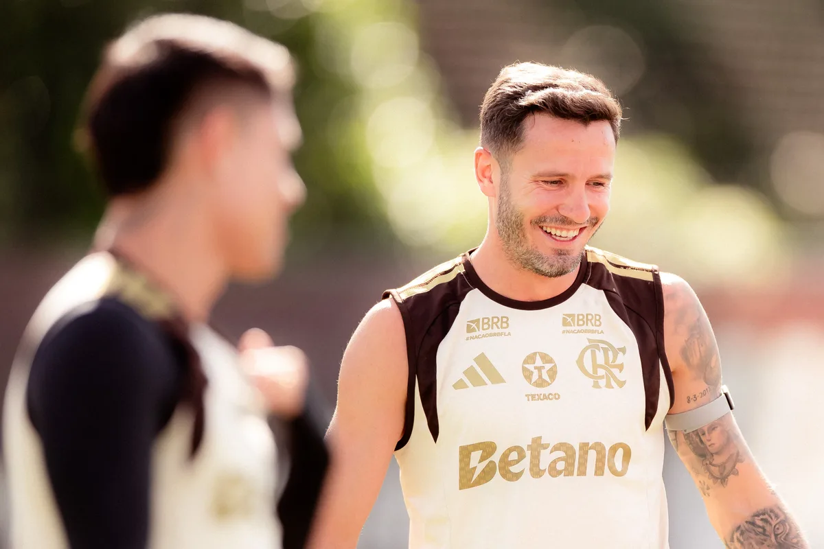 Saúl tenta aproveitar chance para ganhar espaço no Flamengo para Libertadores e Brasileirão; veja cenários