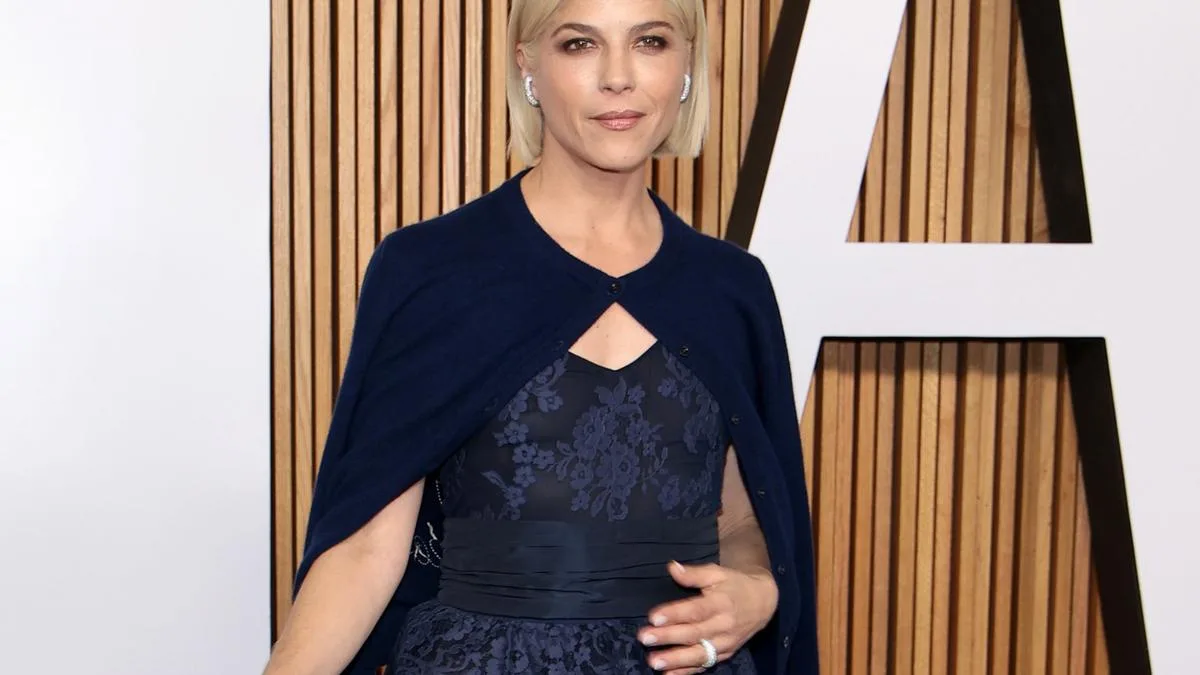 Selma Blair felt 'sad' and 'not great' day before flight row