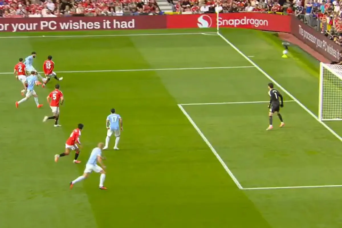 El polémico gol de Manchester City: qué dice el reglamento y los criterios arbitrales