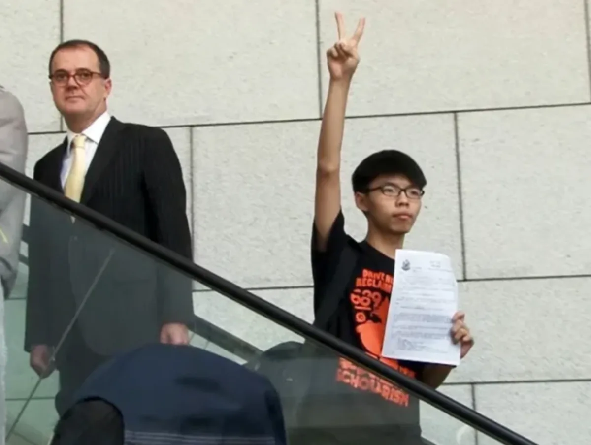 Hong Kong avalia banir documentário sobre ativista Joshua Wong