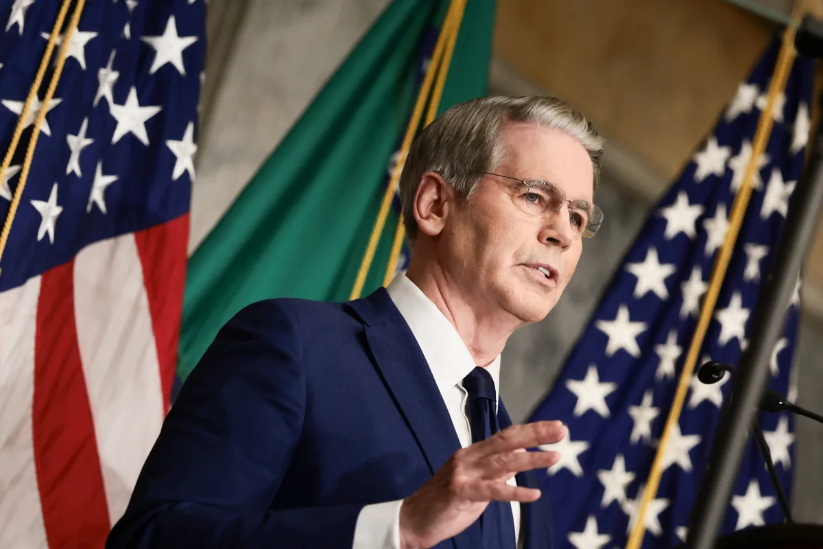 Estados Unidos expulsará del sistema dólar a quienes ayuden a financiar al régimen de Irán: “El reloj está corriendo”
