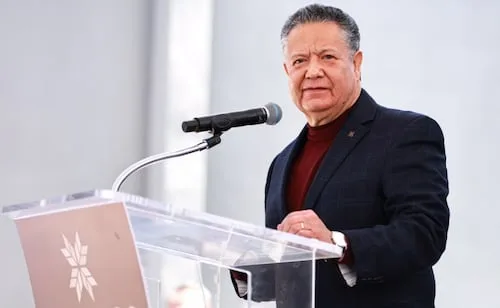 Gobernador de Hidalgo advierte riesgo permanente en 20 municipios por huachicol; fuga en toma clandestina causa evacuación en Epazoyucan