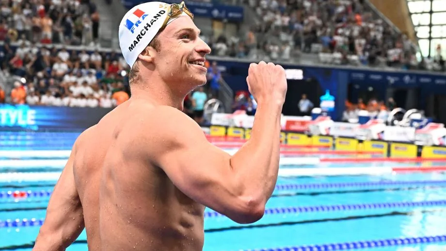 Championnats d'Europe de natation : Léon Marchand décroche une nouvelle médaille d'or sur le 400m nage libre