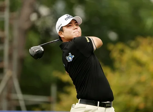 장유빈, 신한동해오픈 3R 한 타 차 2위…KPGA 시즌 3승 도전