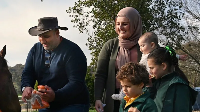 ‘It was a shock to them’: The families who turned their backs on Sydney and embraced the bush