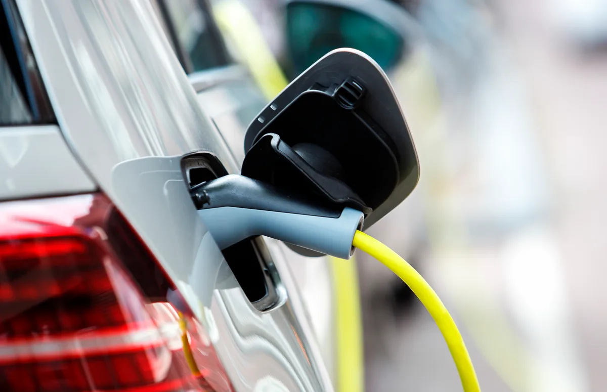 La inflación repunta en agosto hasta el 4,3% por el alza de los carburantes y marca su nivel más alto en tres años
