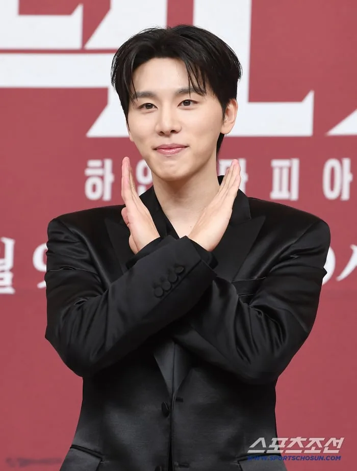 '닥터X'' 김지원 지킴이 인턴 김우석, 힐링 햇살캐로 시청자 눈도장