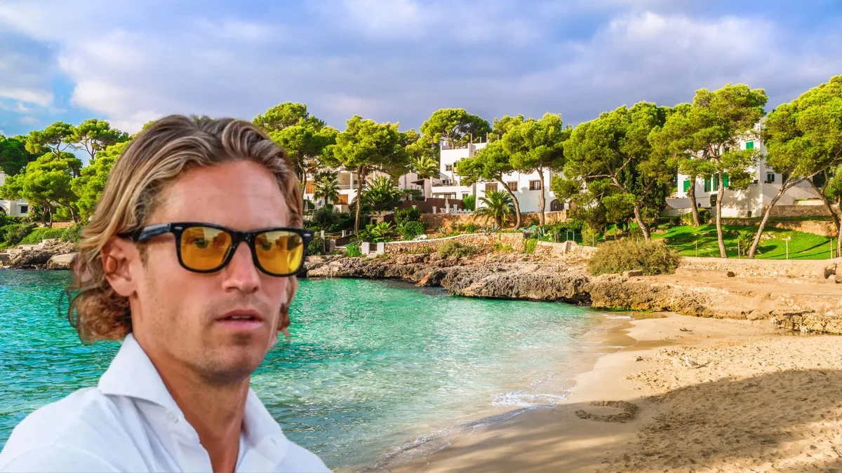 El refugio de Marcos Llorente: pueblo de 4.000 habitantes, calas de aguas cristalinas y castillo del siglo XVIII