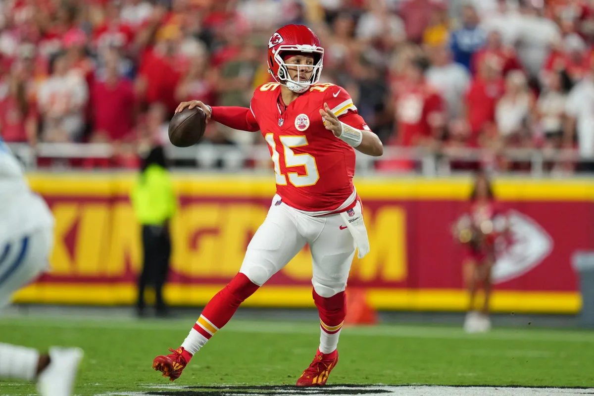 Mahomes brilha, Butker decide na prorrogação e Chiefs vencem Colts