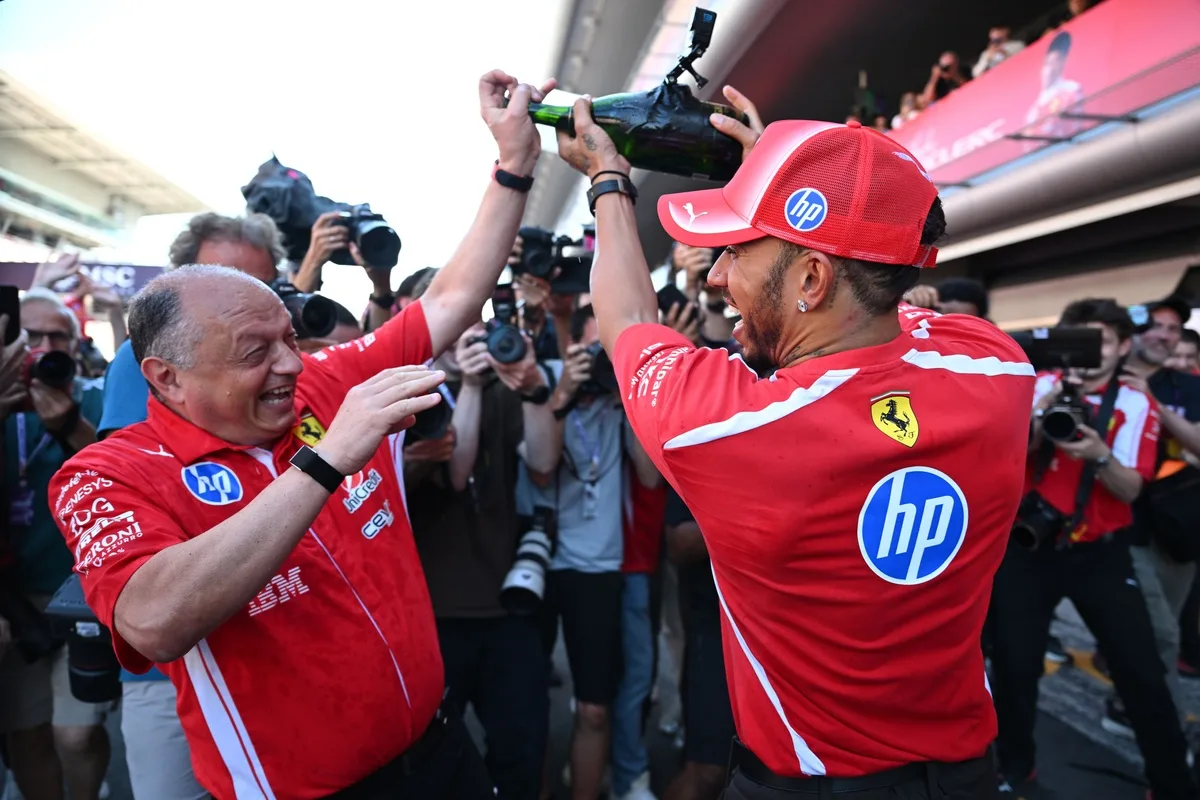 F1 - Vasseur: "Está no contrato" Ferrari não definir primeiro piloto