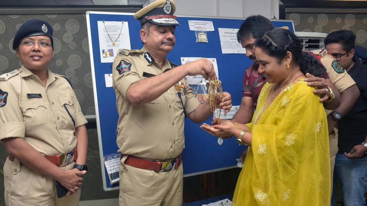 Visakhapatnam police arrests 104 people in property offence cases, recovers property worth ₹47 lakh