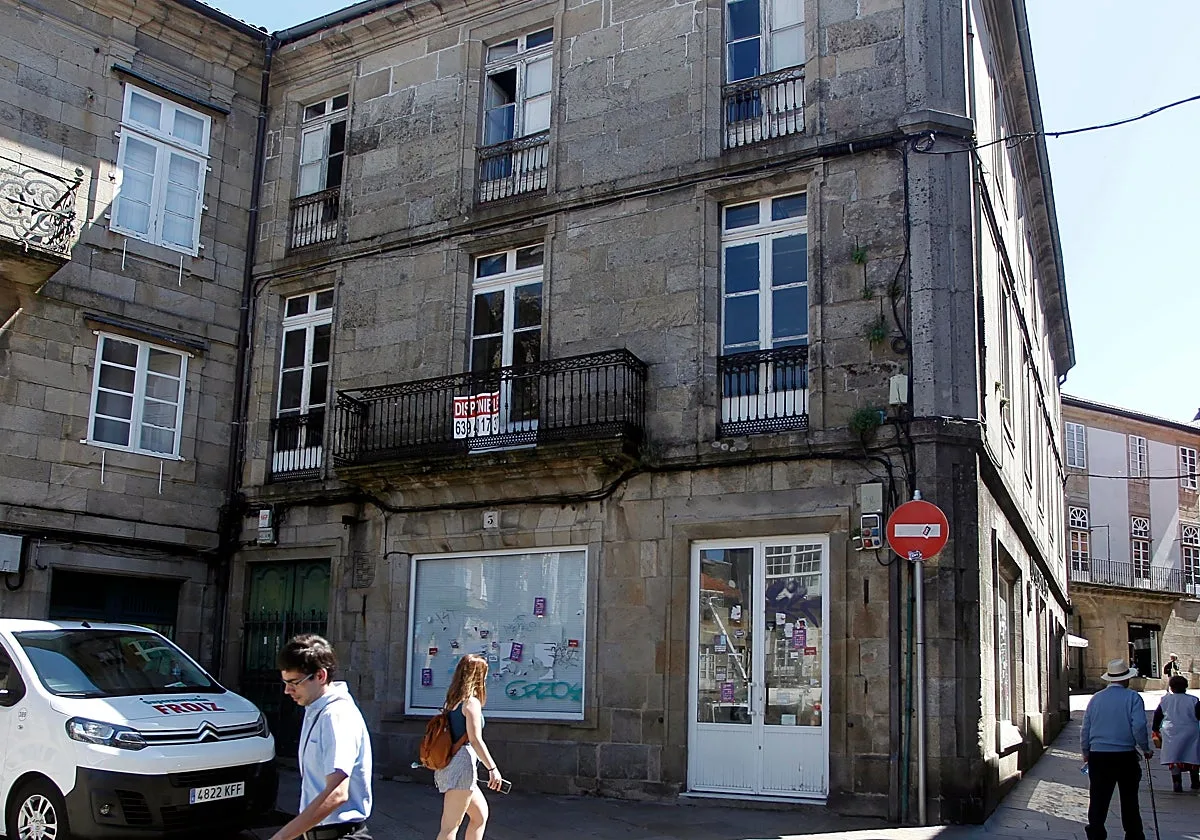 La compraventa de viviendas experimenta en Galicia una leve caída del 1,6 % y los precios se disparan un 13,7 %