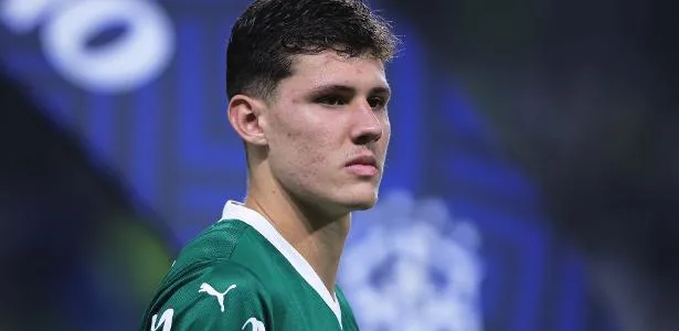 Palmeiras vai negociar jovens da base na janela? Latif detalha