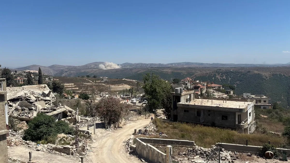 Regreso a Zawtar el Gharbiyeh, el primer pueblo libanés del que Israel se retira tras dejarlo inhabitable: “En cualquier país, esto serían crímenes de guerra”