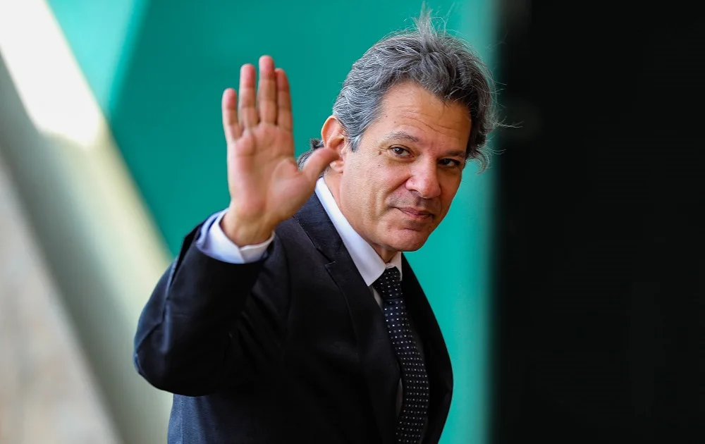 Haddad relata abordagem ‘fora do padrão’ pela PM de SP a motorista após evento