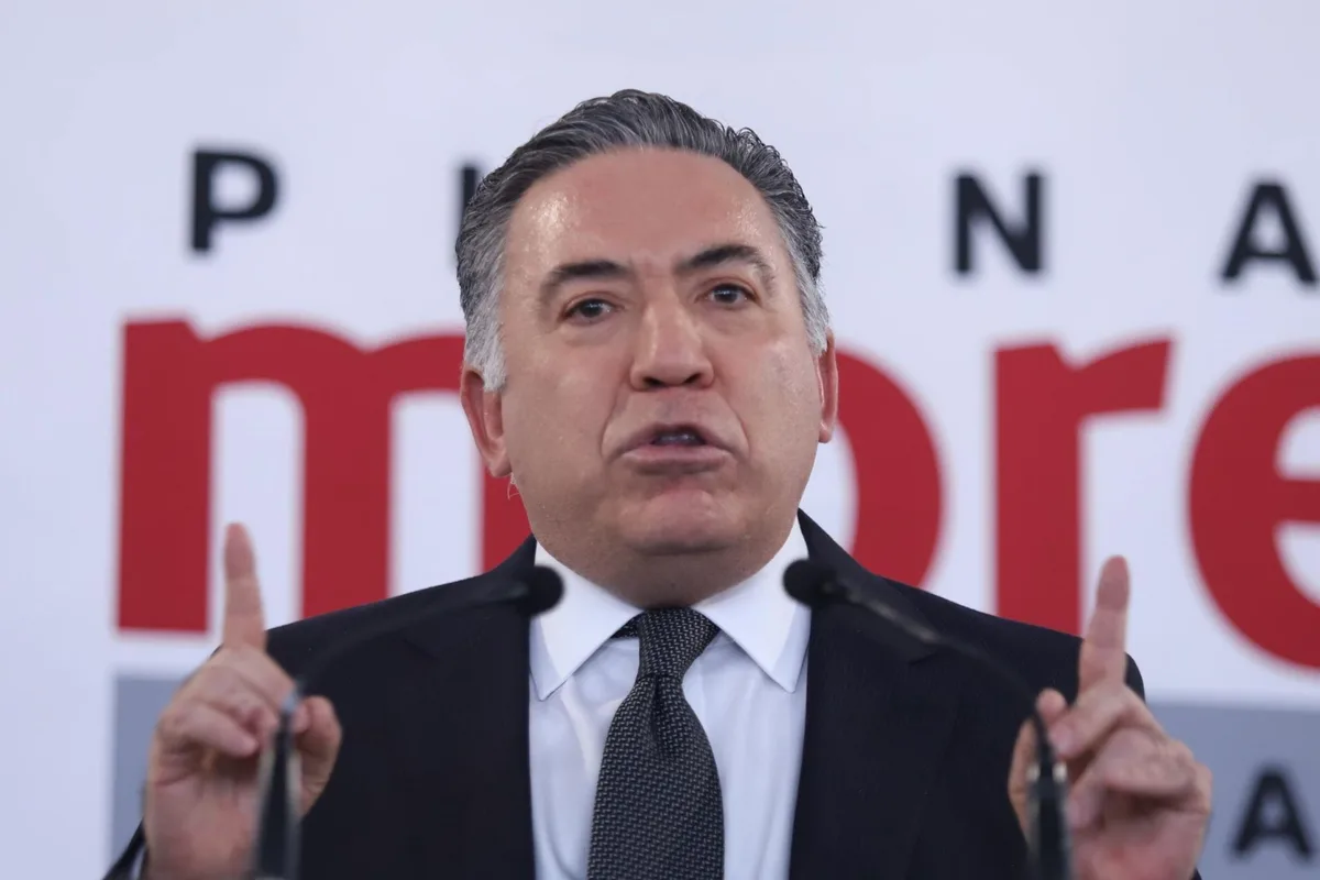 ‘No soy narconada’: Reaparece Enrique Inzunza y rechaza estarse escudando en el fuero