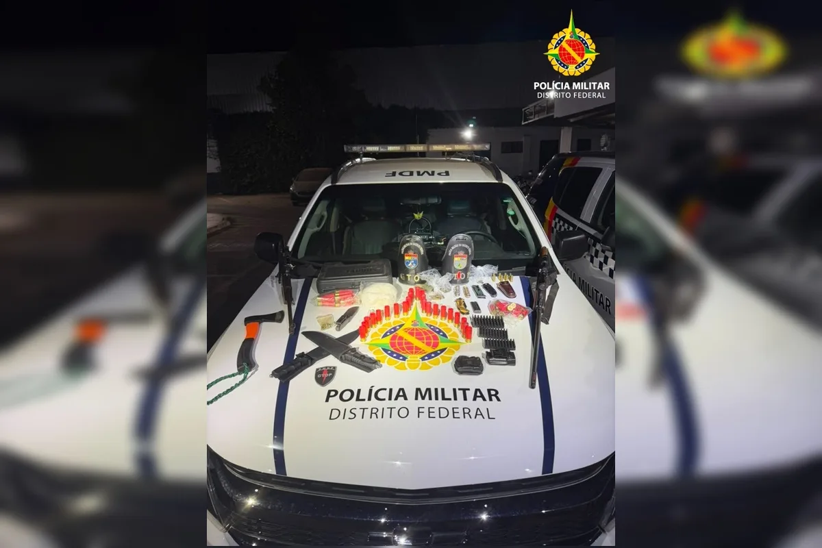 PM apreende armas e drogas após filho atirar em casa e mãe se esconder