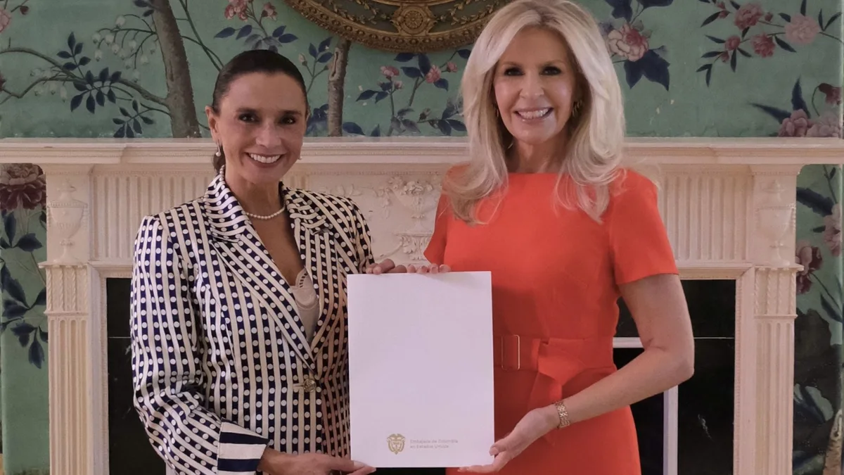 La nueva embajadora de Colombia en Estados Unidos, María Consuelo Araújo, entregó sus credenciales a Donald Trump: así fue el encuentro