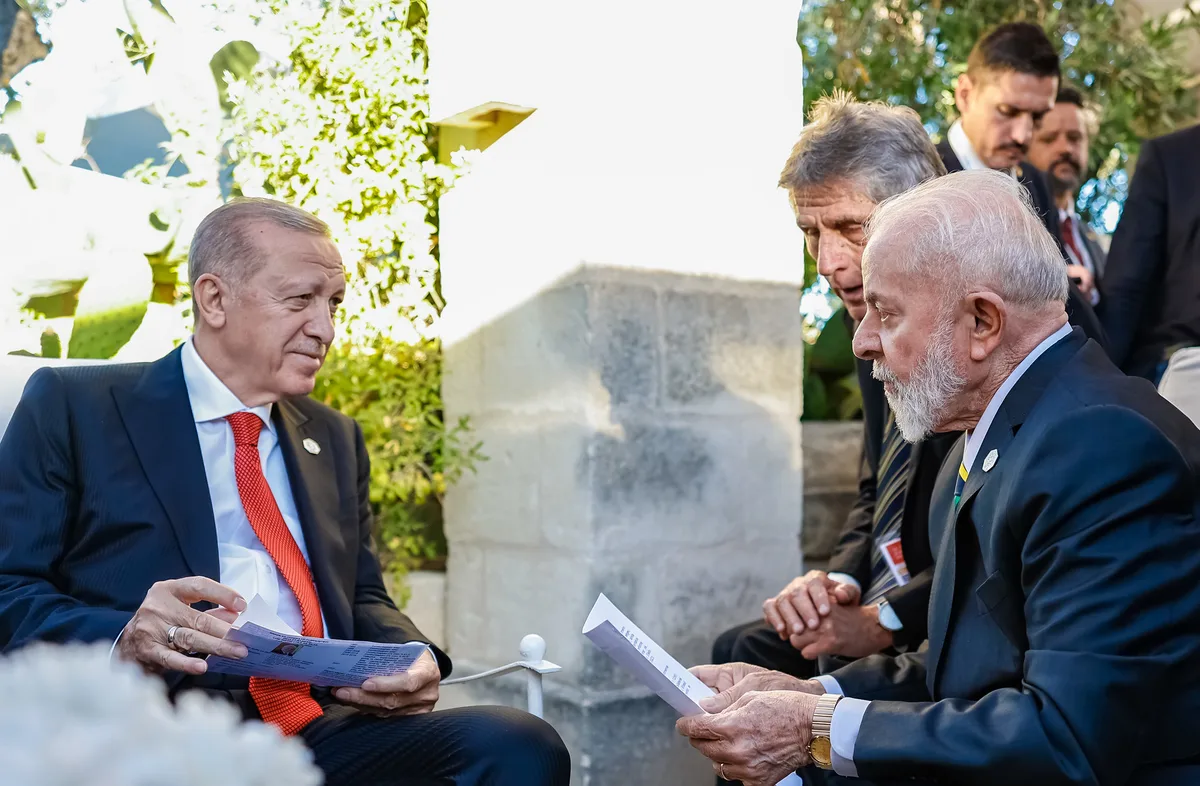 Lula aceita convite de Erdoğan e deve ir à COP31 na Turquia