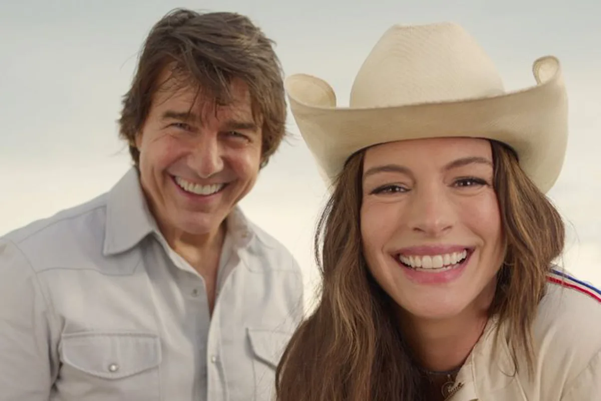 Anne Hathaway salió a respaldar a Tom Cruise ante el estrepitoso fracaso de Digger, su última película: “Me encantó”