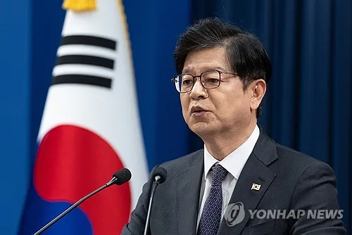 성기홍 "대통령 직접소통 다양해질 것…SNS는 여러통로 중 하나"