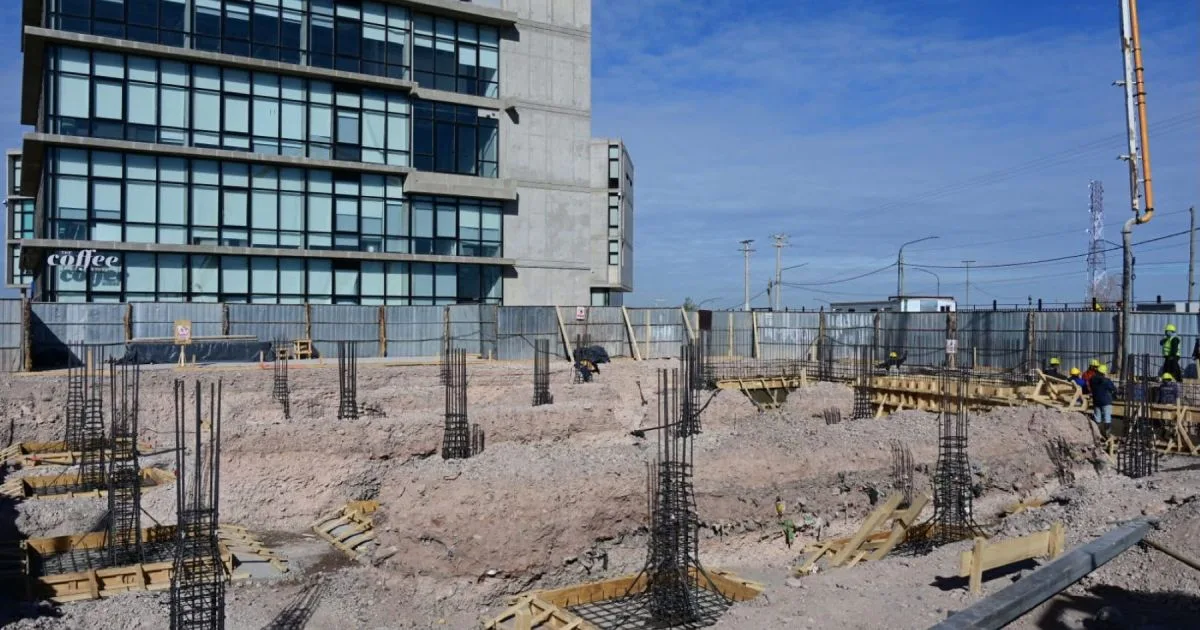 Del hormigón a la tecnología: cómo avanza la construcción del tercer edificio del Polo Científico Tecnológico en Neuquén