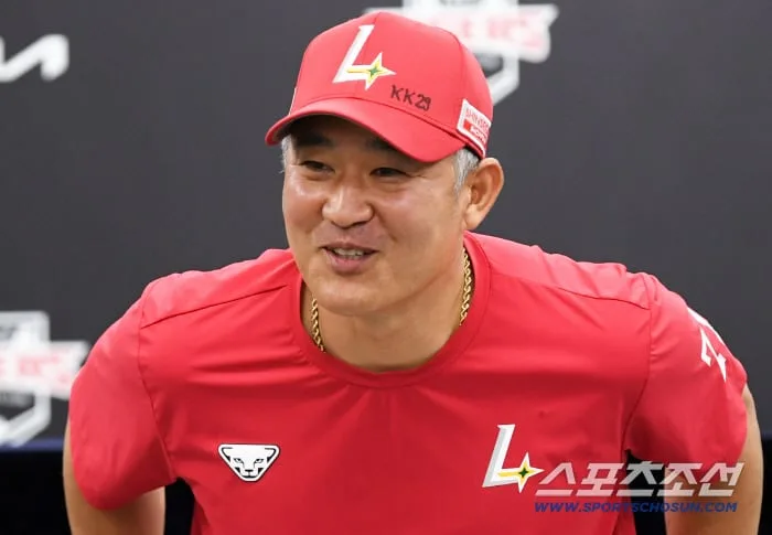 [포토] 미소 짓는 SSG 이숭용 감독