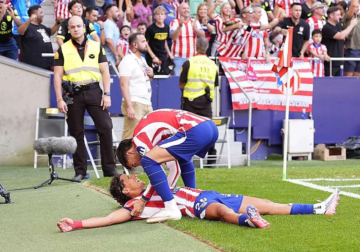 El Atlético rescata un punto con uno menos ante un buen Villarreal