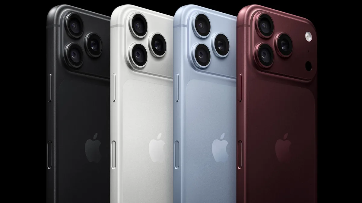 Apple's iPhone market share rose despite a downturn in smartphone shipments